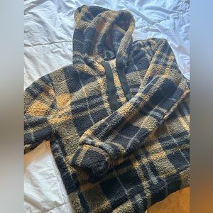 Fluffy fall brown and black sweater 🤎🖤🤎🖤